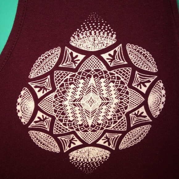 cute maroon summer crop top! - Picture 2 of 3